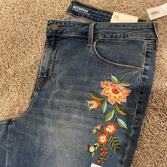 Women’s floral jeans 14 - Picture 1 of 4